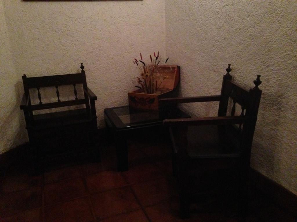 Hotel Posada De Don Rodrigo Panajachel Bagian luar foto