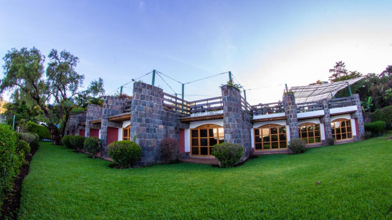 Hotel Posada De Don Rodrigo Panajachel Bagian luar foto