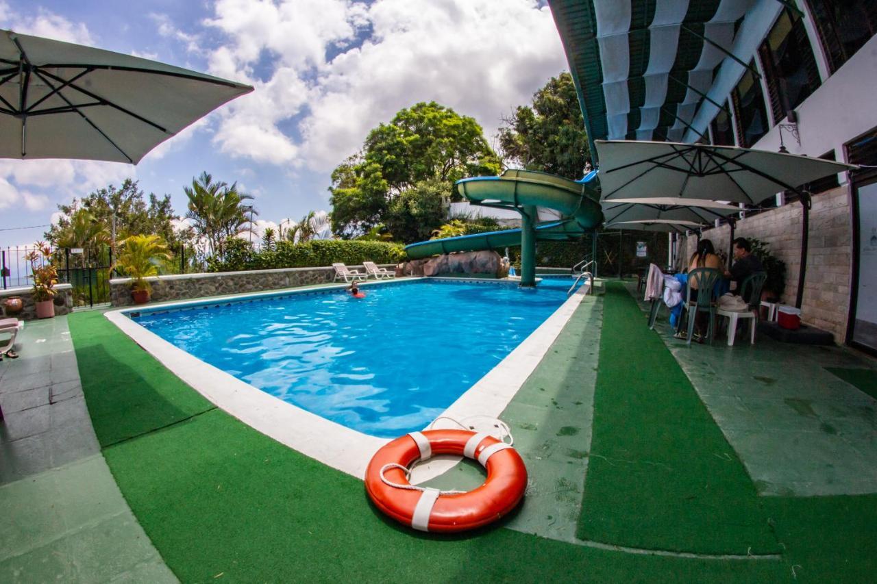 Hotel Posada De Don Rodrigo Panajachel Bagian luar foto